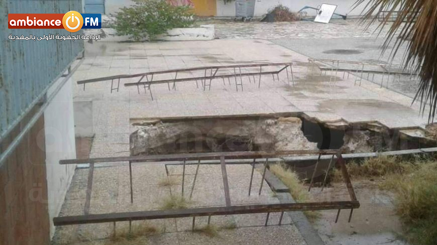 بومرداس: انهيار سور المعهد الثانوي خلف حفرة بعمق 40 مترا